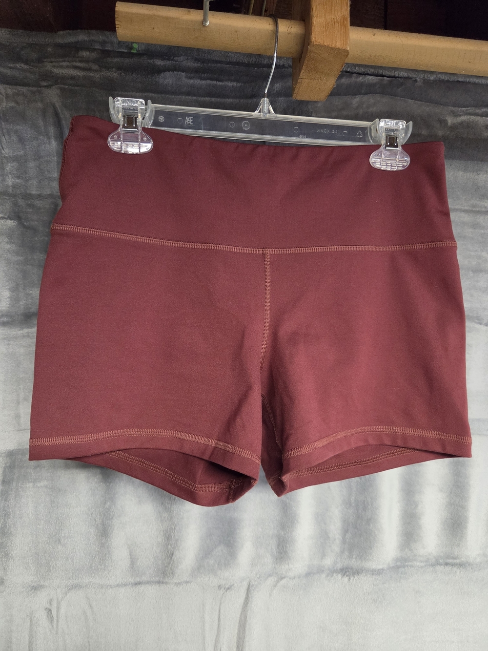 Fleo Maroon High-waist Athletic Shorts